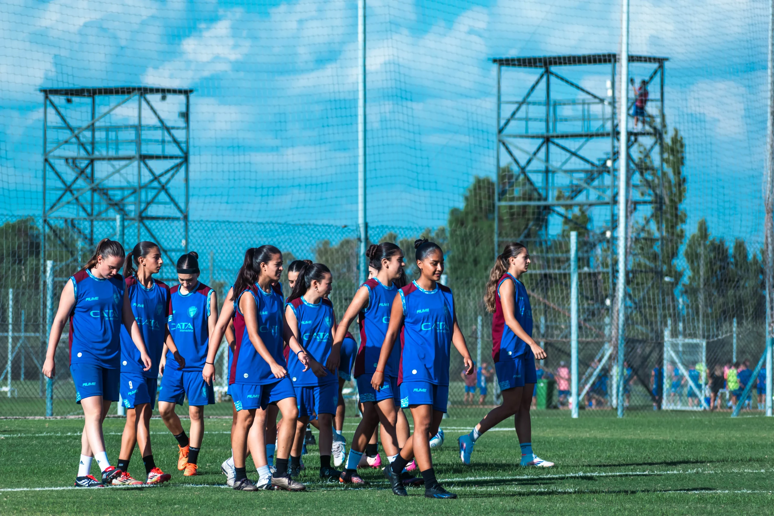 La Bodegueras van por el título en el Malvinas Argentinas