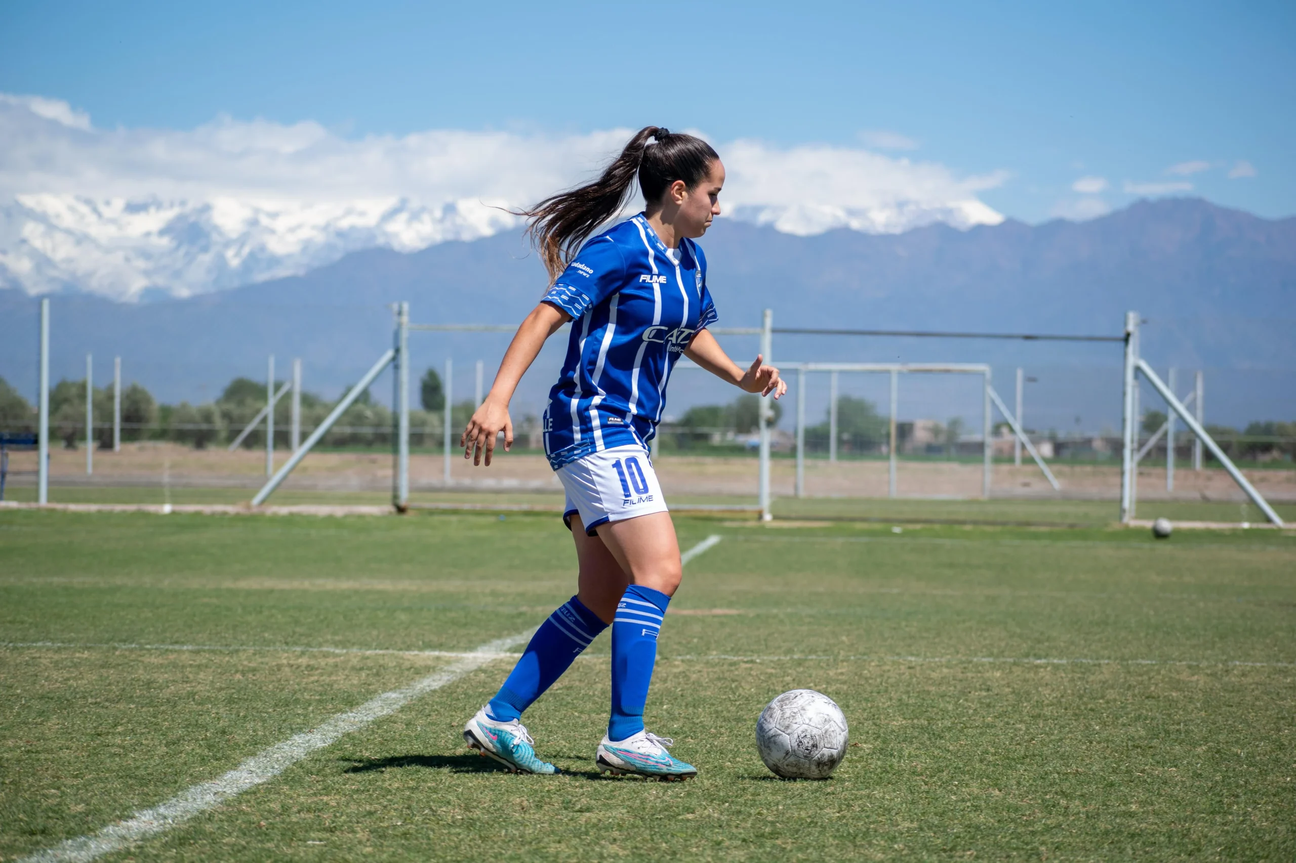 El fútbol femenino tuvo una excelente jornada y lidera el Apertura