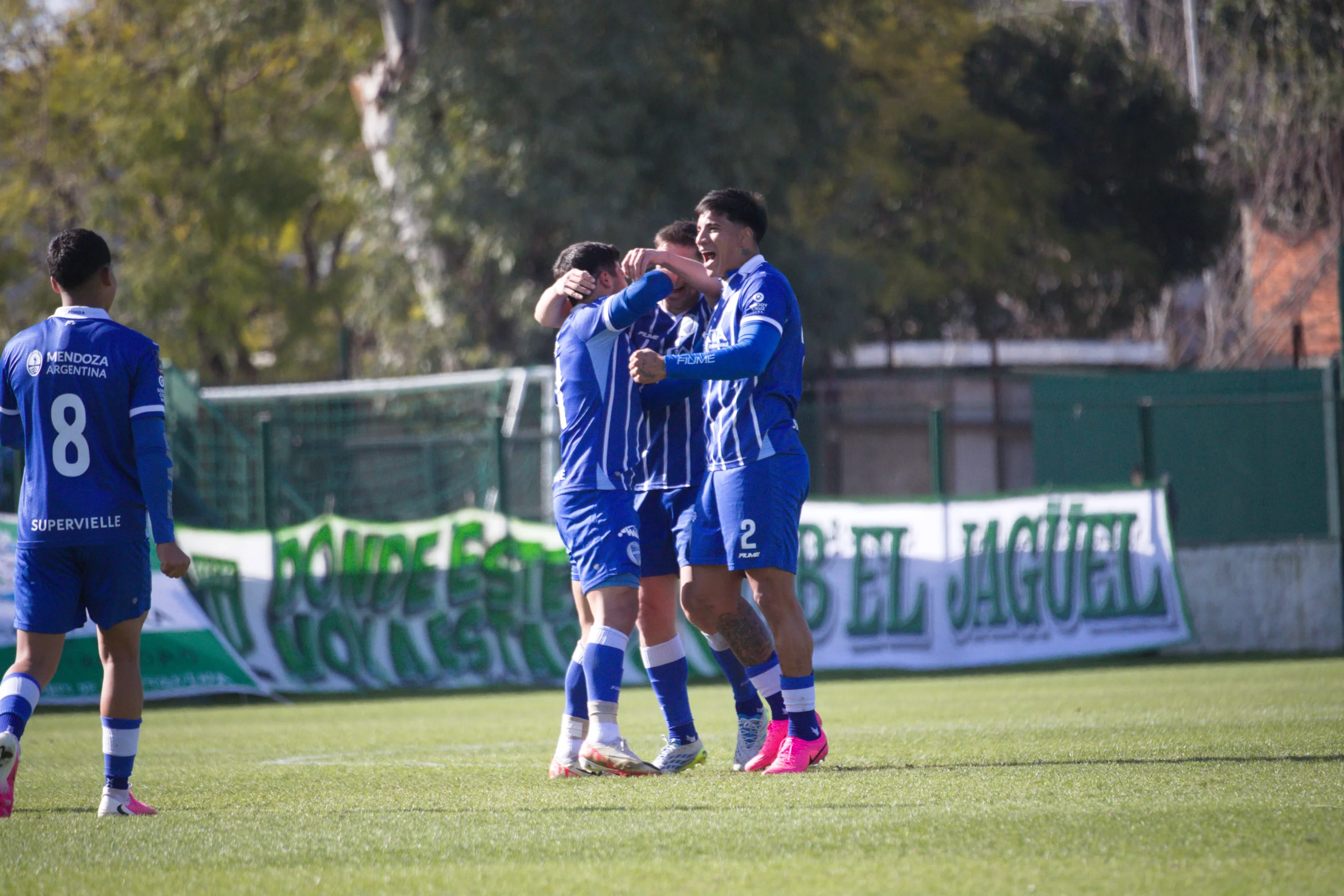 Godoy Cruz se impuso ante San Miguel y sigue firme en la lucha de arriba